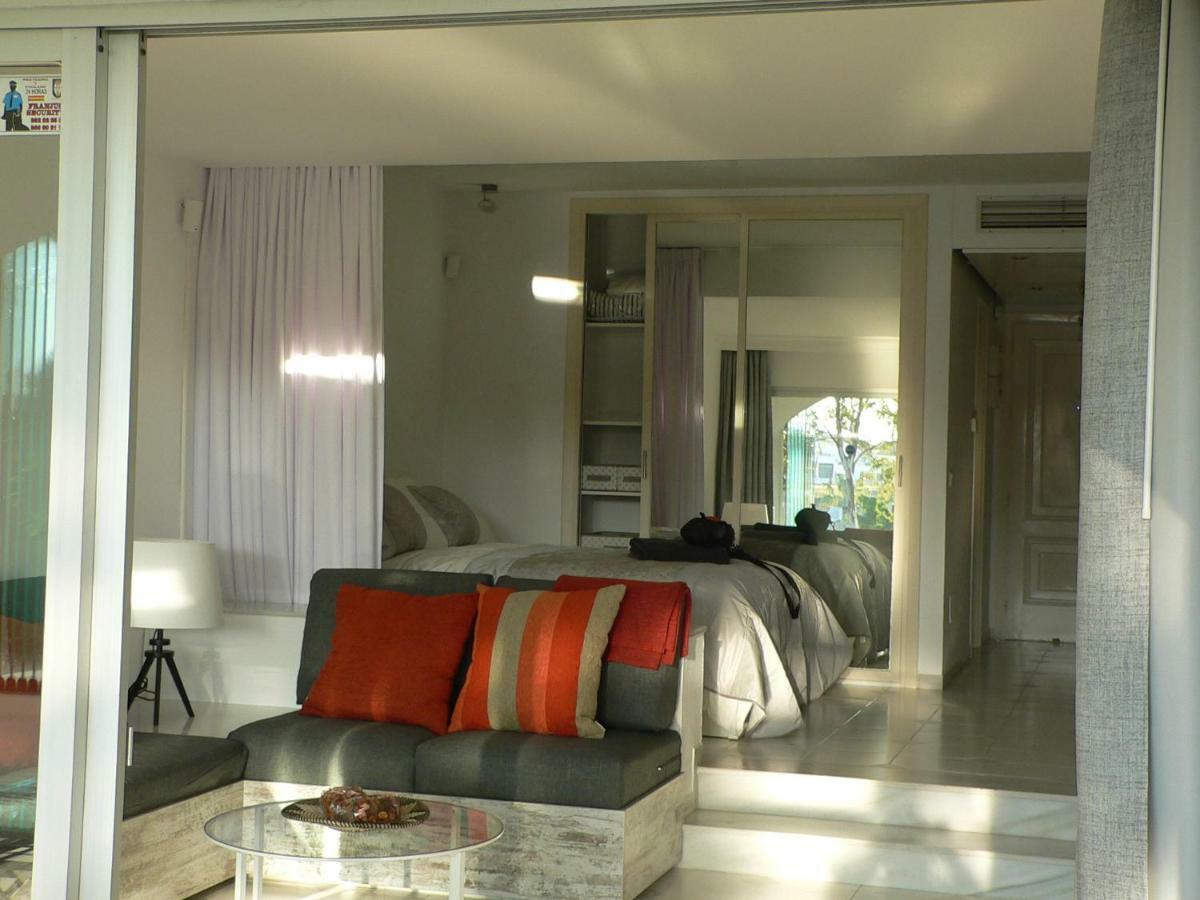 Ferienwohnung Casa Robert y Nergiz Sitio de Calahonda Exterior foto
