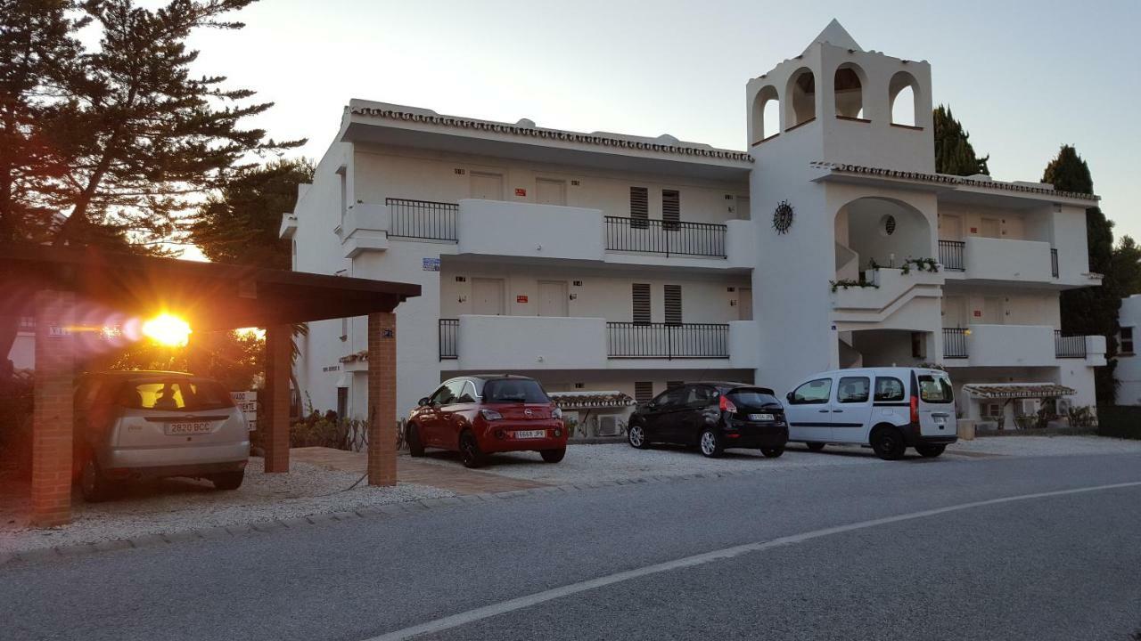 Ferienwohnung Casa Robert y Nergiz Sitio de Calahonda Exterior foto